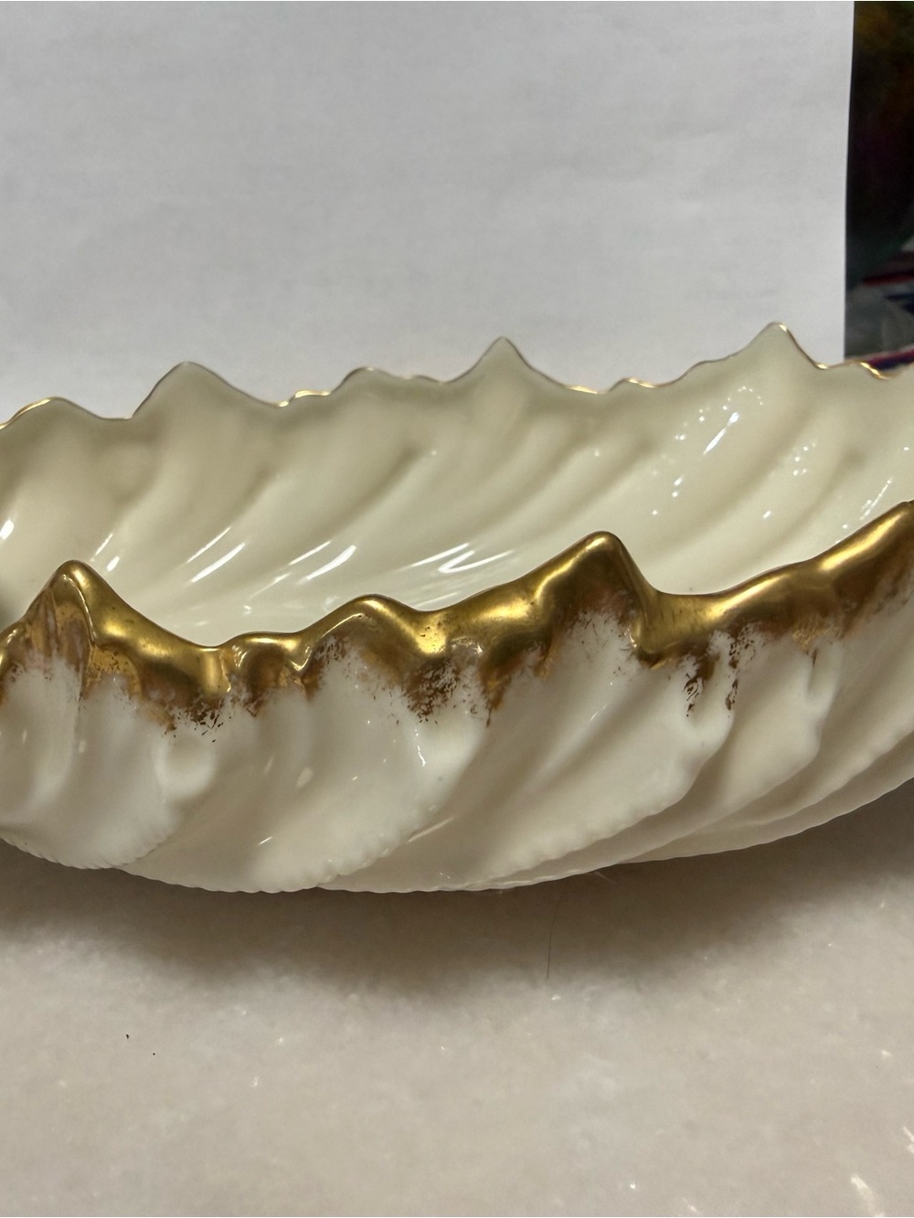 Lenox Cream Ceramic Scalloped Bowl with Gold Trim